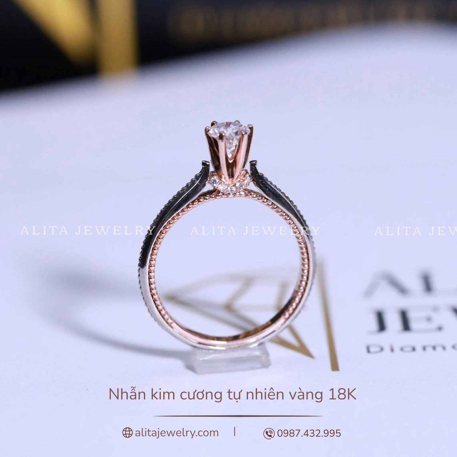 Nhẫn cầu hôn Hidden Halo Ring CNC022